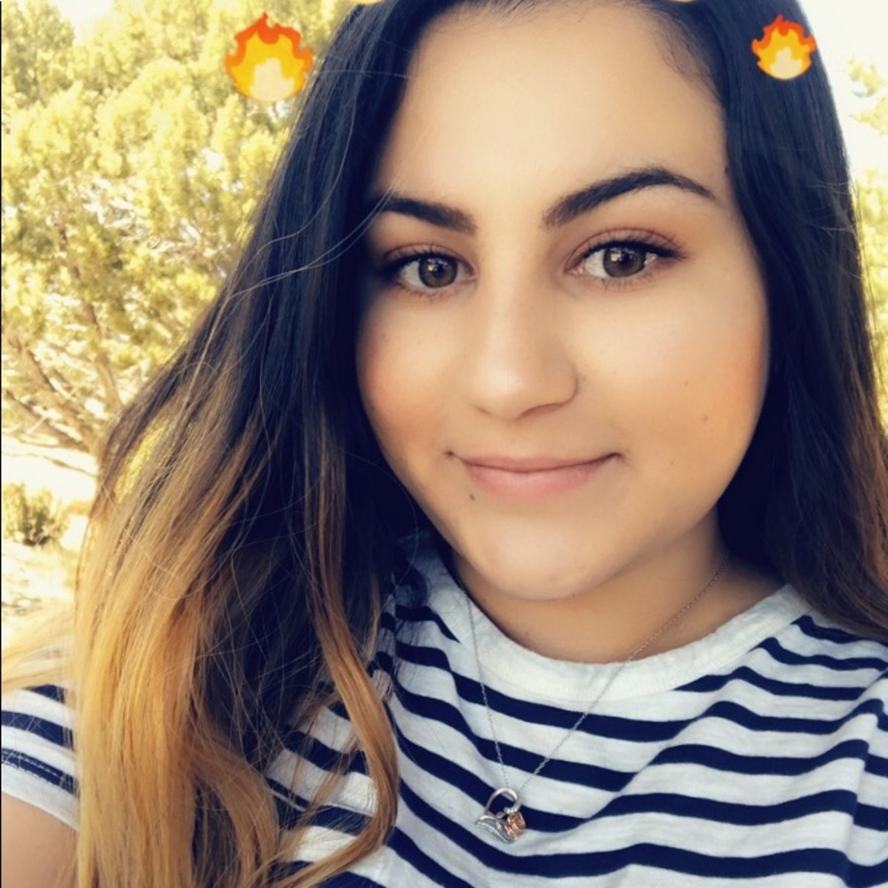 Meet your Posher, Aremi